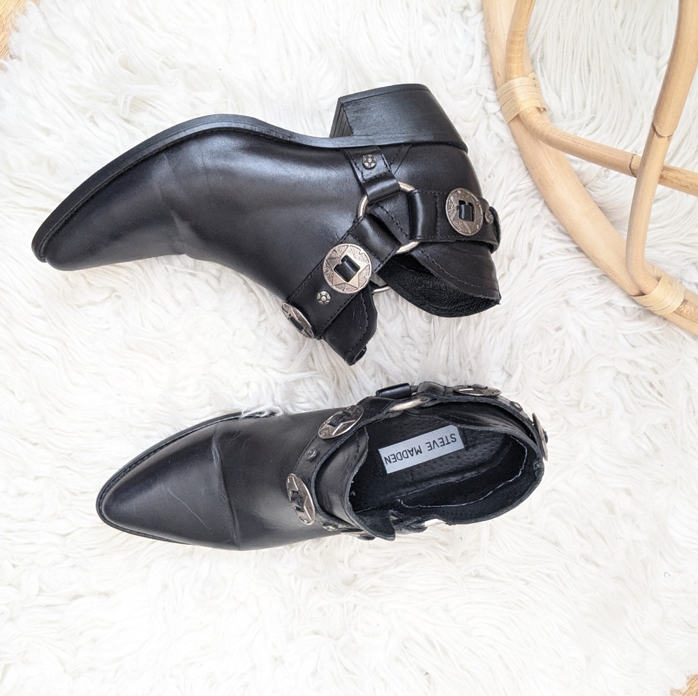 Steve Madden | Aces Harness Ankle Booties Western